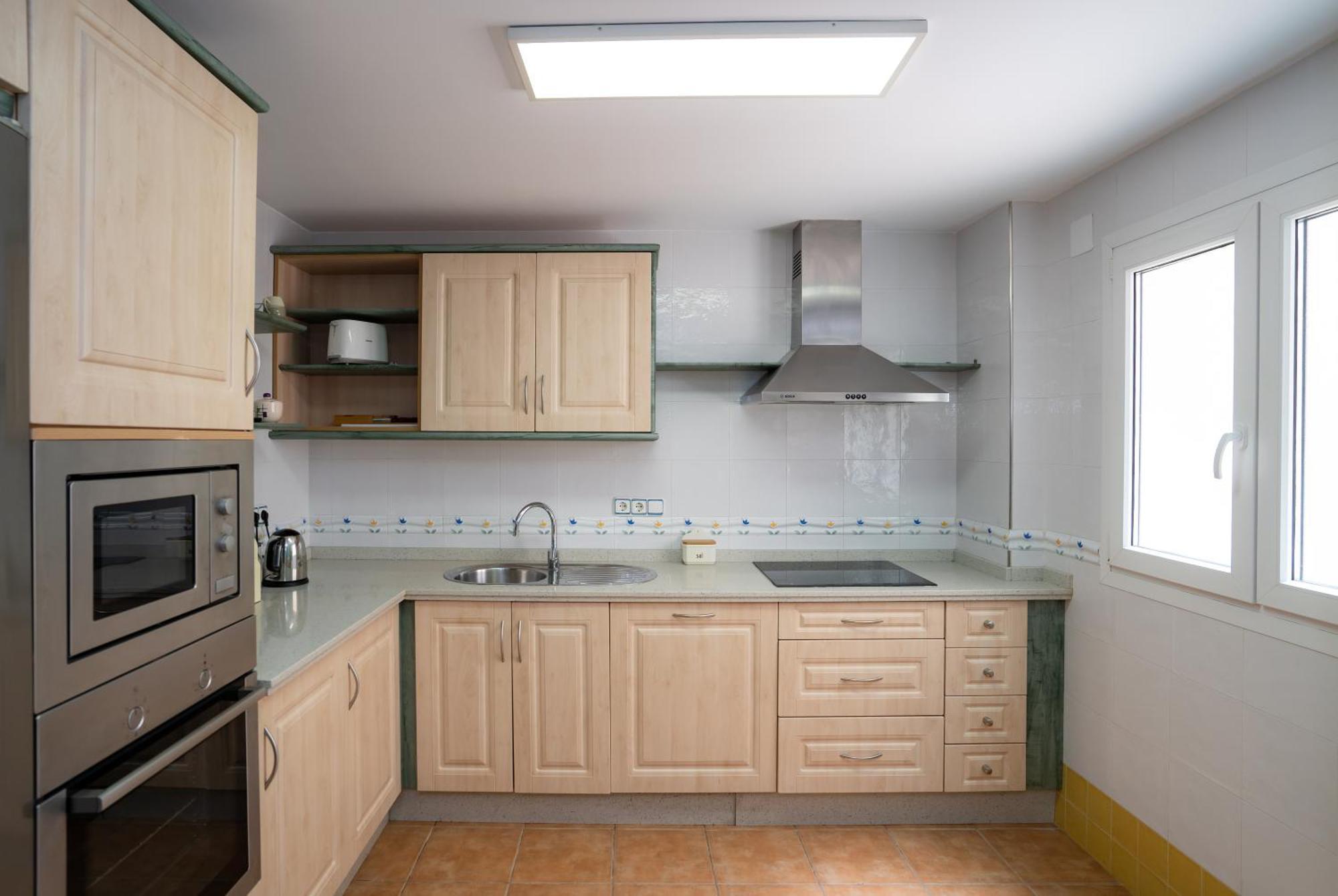 Cuarteles By Dossan Apartment Malaga Exterior photo